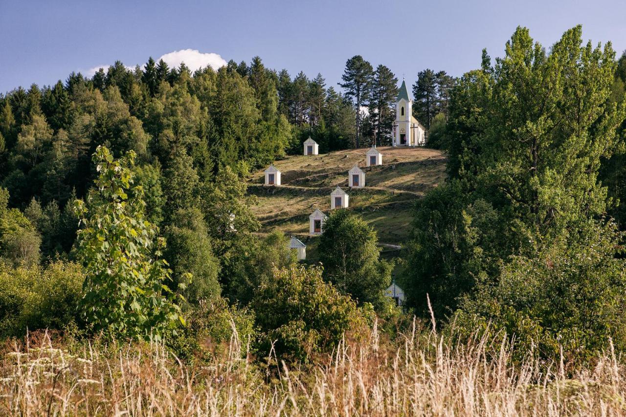 Hostinec U Hromadov - Ubytovanie V Sukromi Rajecka Lesna Exterior foto